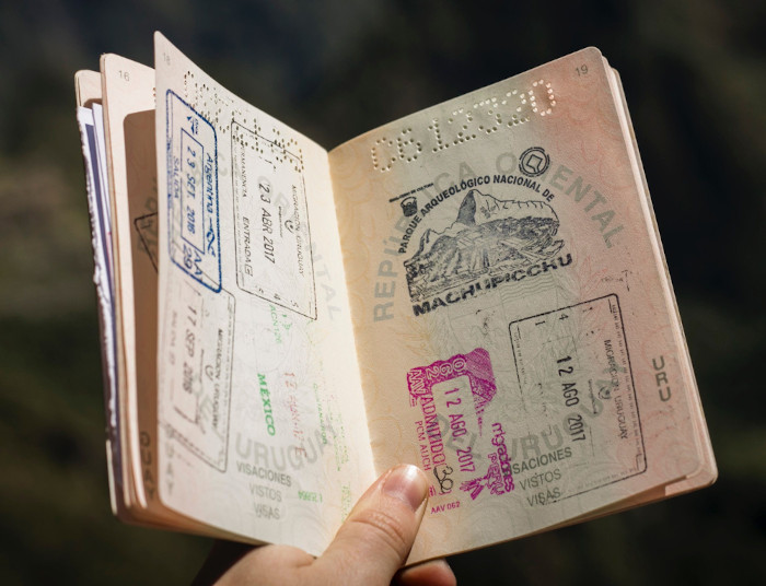 Quels sont les documents de voyage obligatoires ?
