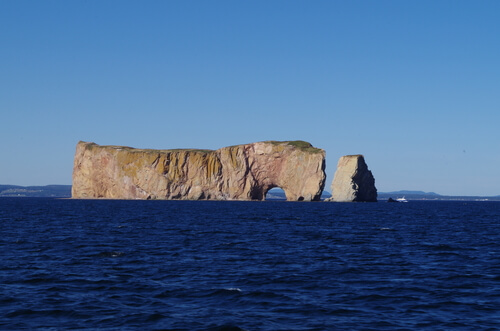 Rocher Percé vu depuis le bateau