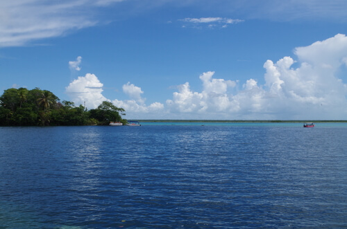 cenote bacalar au mexique